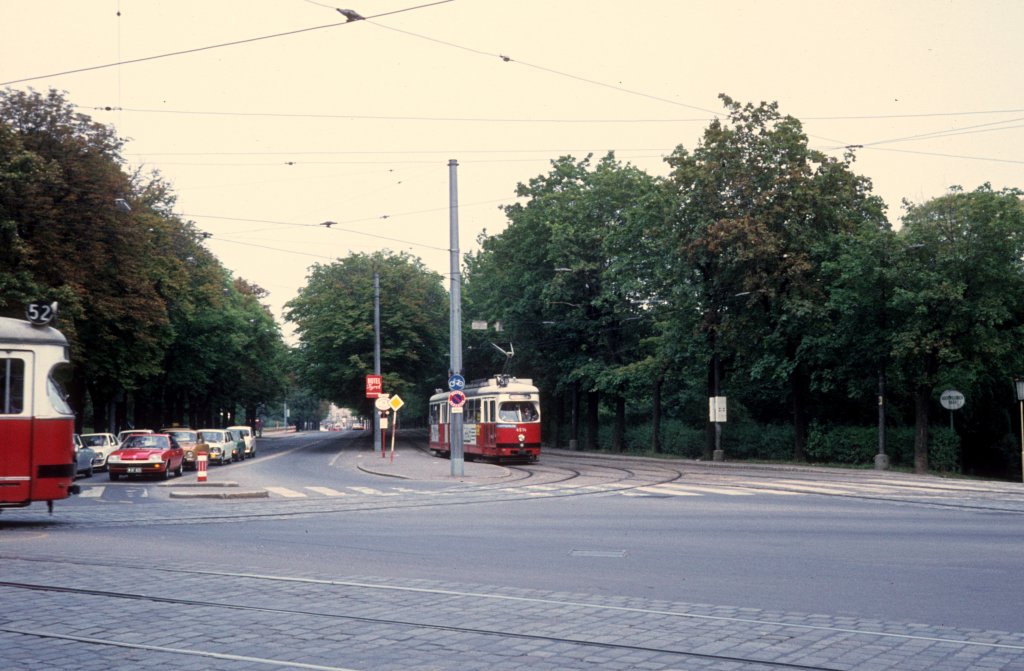 Wien WVB SL 58 (E 4434) Mariahilfer Strasse / Schlossallee im Juli 1977.