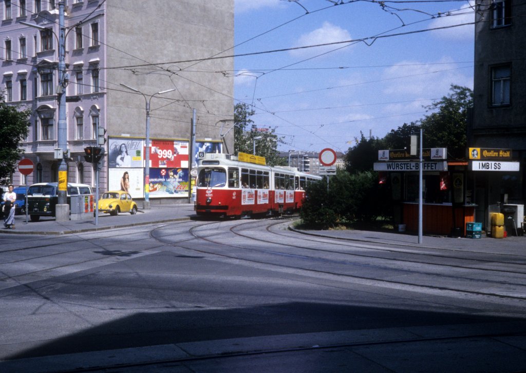 Wien WVB SL 6 (E2 4081) Knllgasse / Quellenstrasse im August 1994.