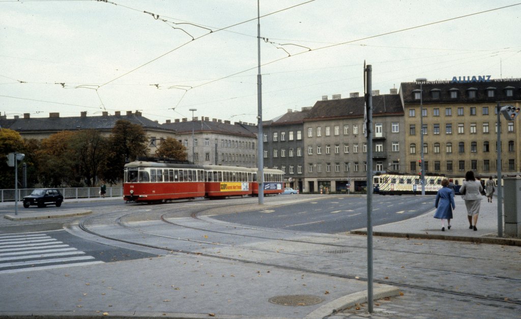 Wien WVB SL 62 (L 556) Philadelphiabrcke im Oktober 1979.