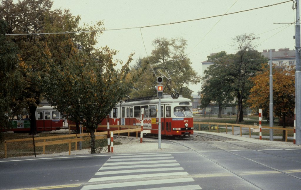 Wien WVB SL B (E1 4712) Mexikoplatz im Oktober 1979.
.