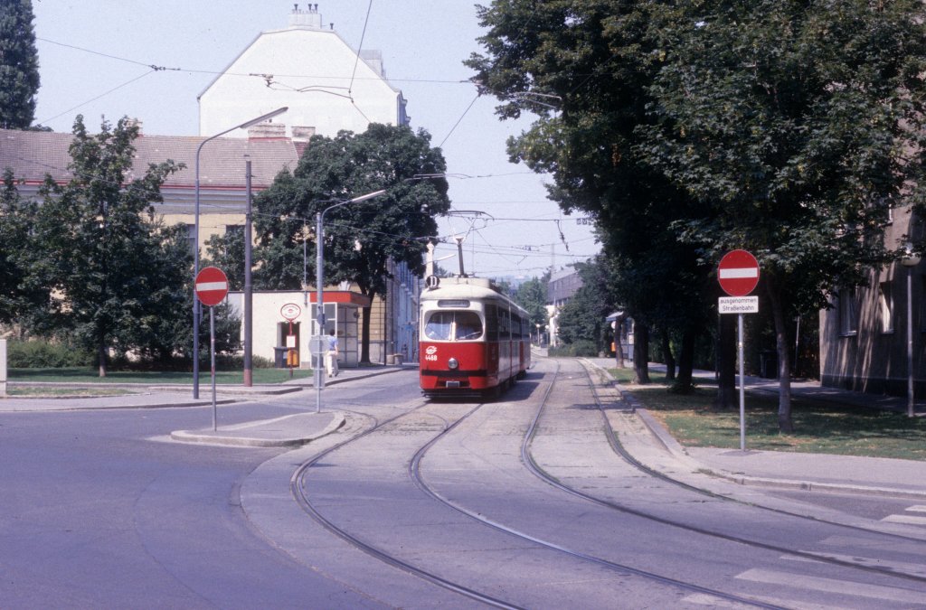 Wien WVB SL D (E1 4468) Augasse / Althanstrasse am 28. Juli 1994.