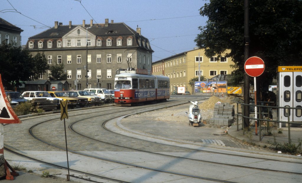 Wien WVB SL O (E 4624) Columbusplatz im Juli 1982.