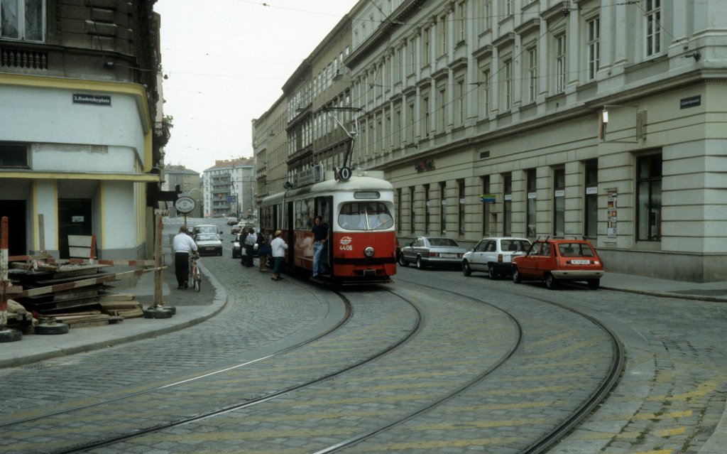 Wien WVB SL O (E 4406) Radetzkystrasse / Radetzkyplatz im Juli 1992.