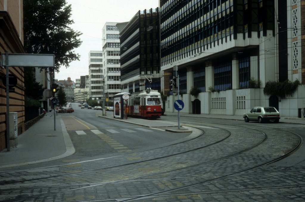 Wien WVB SL O (E 4416) Hintere Zollamtsstrasse / Radetzkystrasse im Juli 1992.