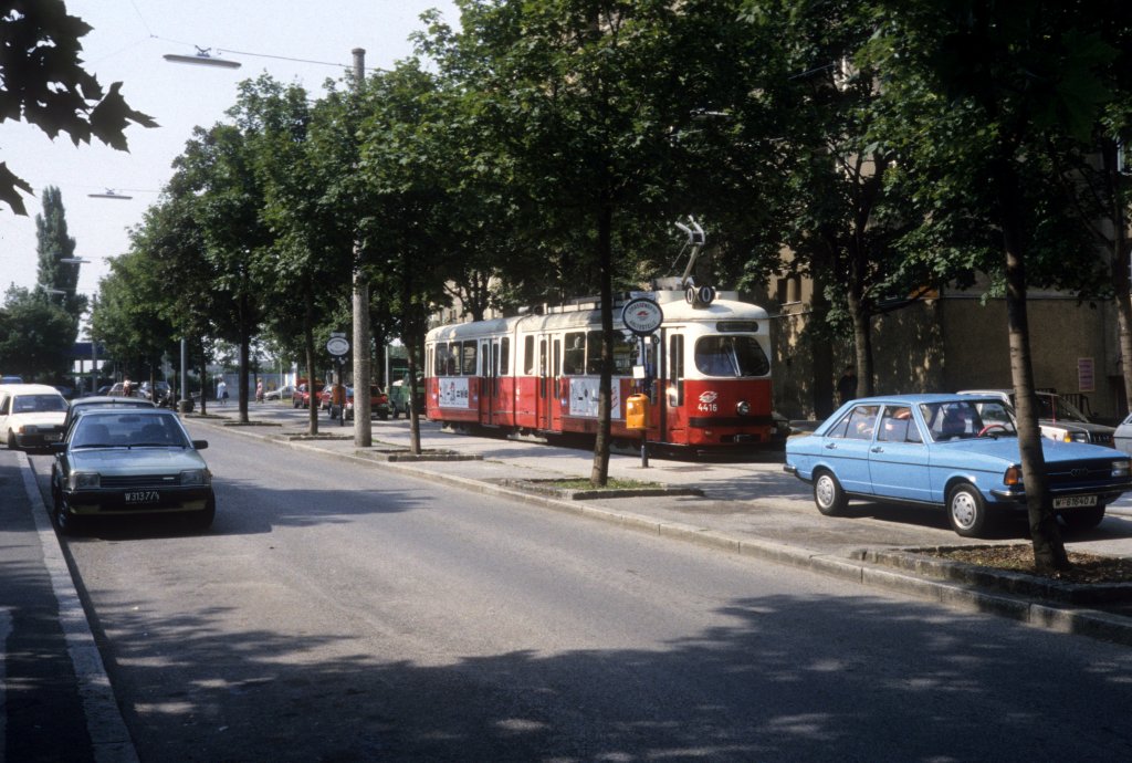 Wien WVB SL O (E 4416) Rudolfshgelgasse im Juli 1992.