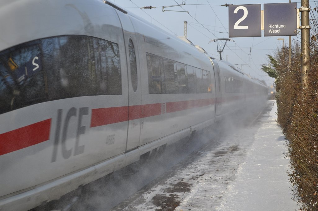 Winter bei der Bahn am 31.01.2010 in Voerde