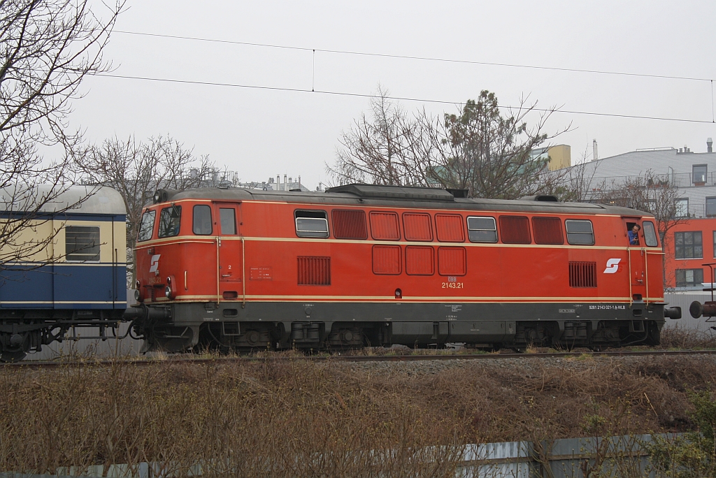 WLB 2143.21 als Verschubfahrt auf der Schlachthaus Bahn. Die Fahrt wurde vom Verein Pro-Kaltenleutgenerbahn mit Untersttzung der WLB am 30.Mrz 2013 veranstaltet. 

