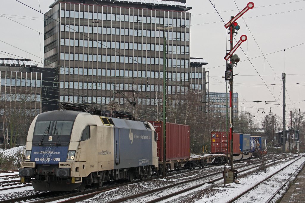 WLB ES 64 U2-068 am 4.12.10 bei der Durchfahrt durch D�sseldorf-Rath