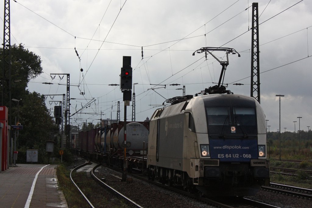 WLB ES 64 U2-068 am 7.10.11 bei der Durchfahrt durch Duisburg-Bissingheim.