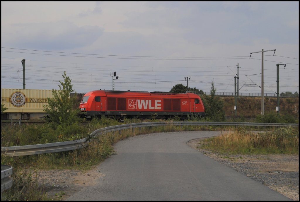 WLE 22, zieht am 04.08.2010 den Warsteriner Bierug in Richtung Wollfsburg.
