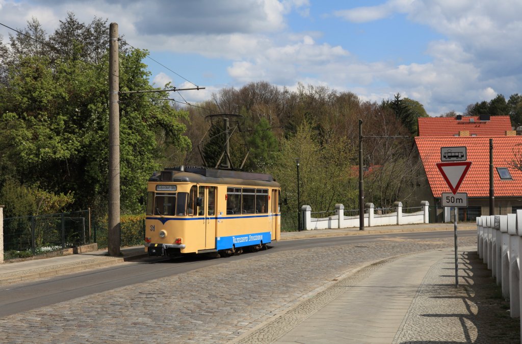 Woltersdorf Tw 31 in der Rudolf Breitscheid Stra�e, 22.04.2012.