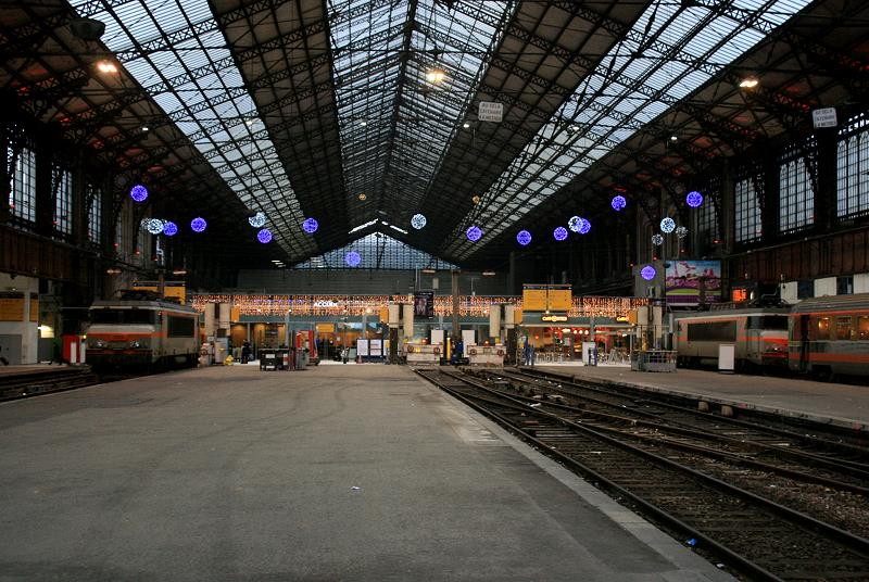 Wunderschne Jugendstil-Architektur im Gare d'Austerlitz; 01.01.2011