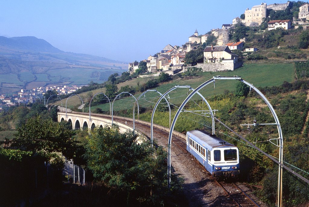 x2108 auf dem Viaduct von Compeyre, 24.09.1995.