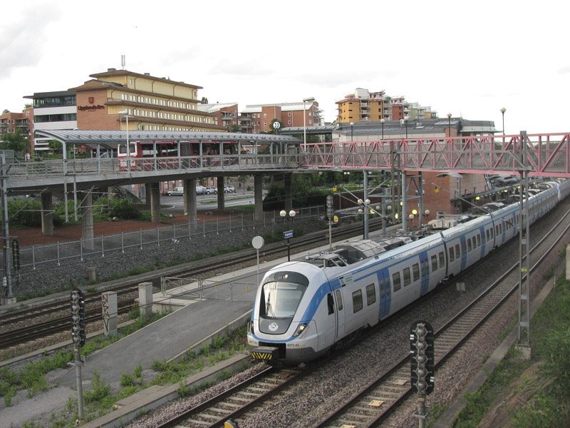 X60 als Zug der Linie J36 in Kungsngen, 14.07.2009. Betreiber: Stockholmstg