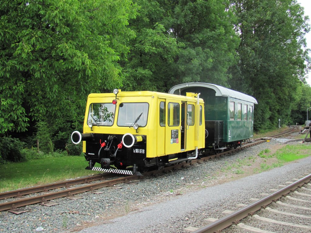 X626.205 mit Bi 36 bei der Ausfahrt Preding Wieselsdorf am 17.06.2010