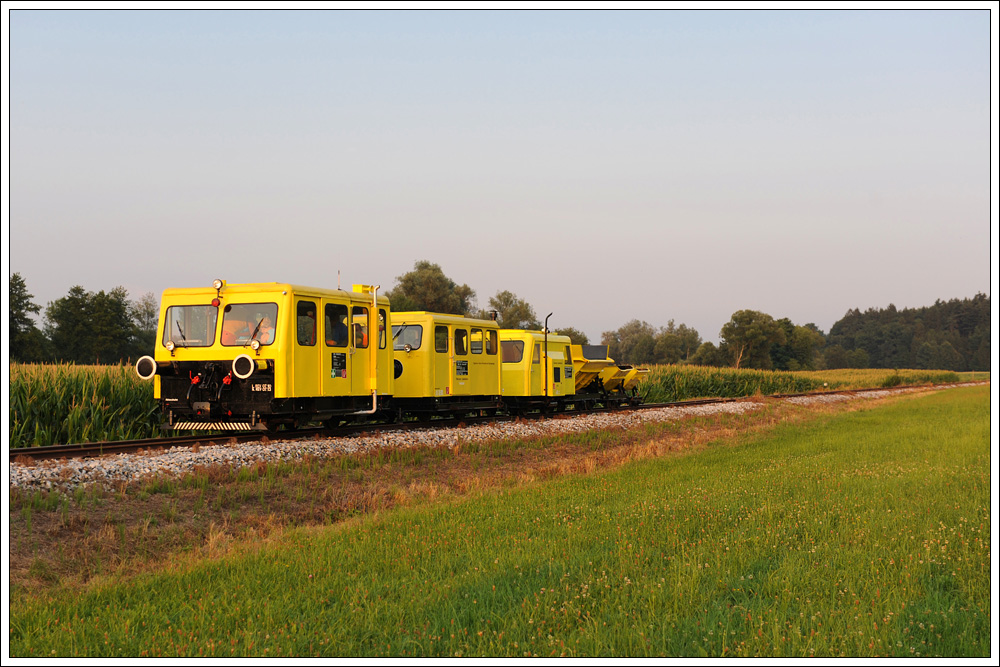 X626.205, X616.911 und X610.907 am 16.7.2010 kurz vor Kraubath aufgenommen.
