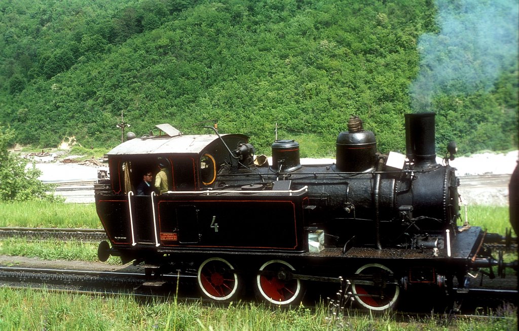 Zahnraddampflok  Nr.4  im Stahlwerk Ozd  04.06.80