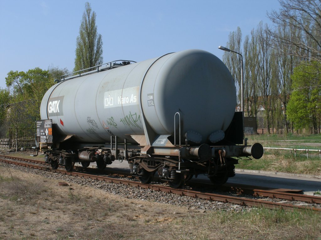 Zas 33 80 796 5 908-6 abgestellt am 23.April 2011 in Neustrelitz.