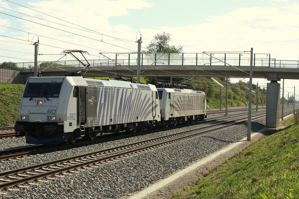 Zebra - Power in Form von 185 662 und 189 918 bei Hattenhofen am 12.08.2011