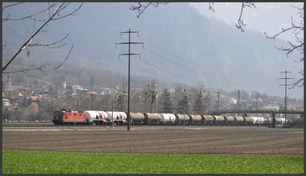 Zementzug bei Zizers. (29.03.2012)