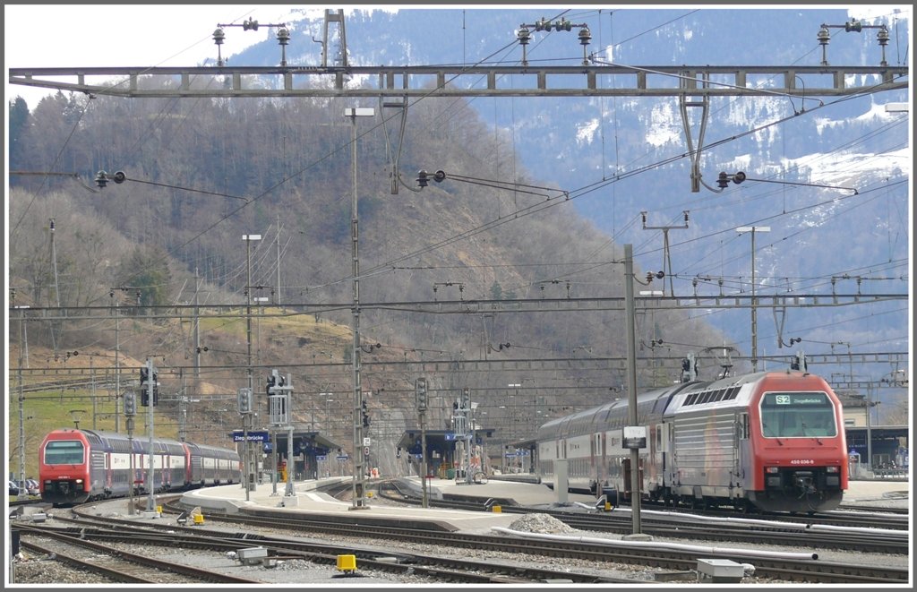 Ziegelbrcke, der grosse Bahnhof auf der grnen Wiese, ist ein wichtiger Umsteigebahnhof und Endbahnhof der Zrcher S-Bahn. (03.03.2010)