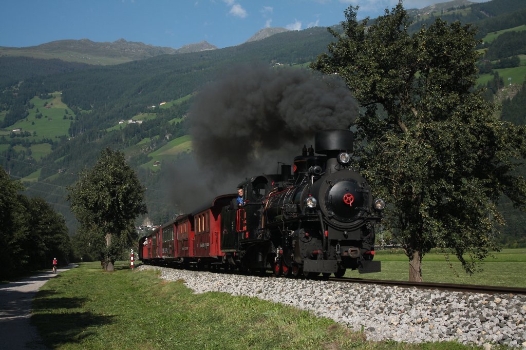 Zillertalbahn, nhe Zell a. Ziller Richtung Mayrhofen
24.08.2009