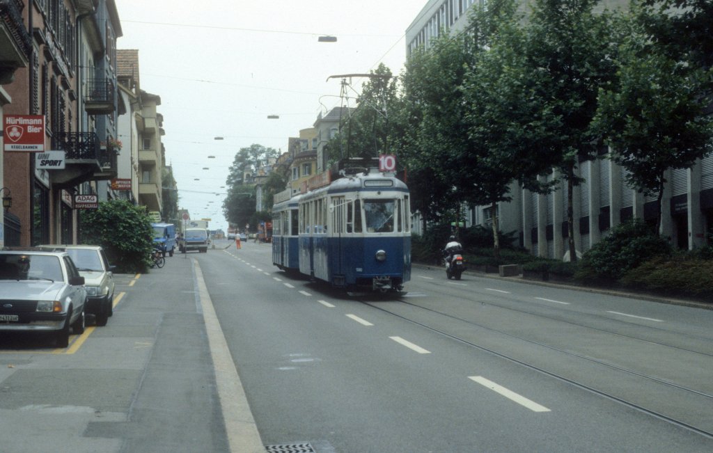 Zrich VBZ Tram 10 (Be 4/4 1380) Universittstrasse im August 1986.