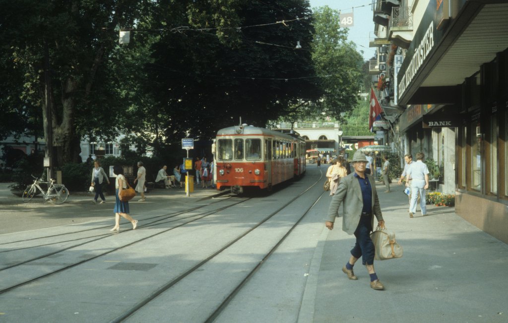 Zrich Forchbahn Goethestrasse / Stadelhoferplatz im Juli 1983.