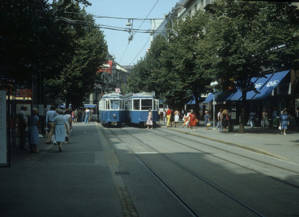 Zrich VBZ Tram 10 (Be 4/4 1389 / B 752) Bahnhofstrasse / Sihlstrasse im Juli 1983.