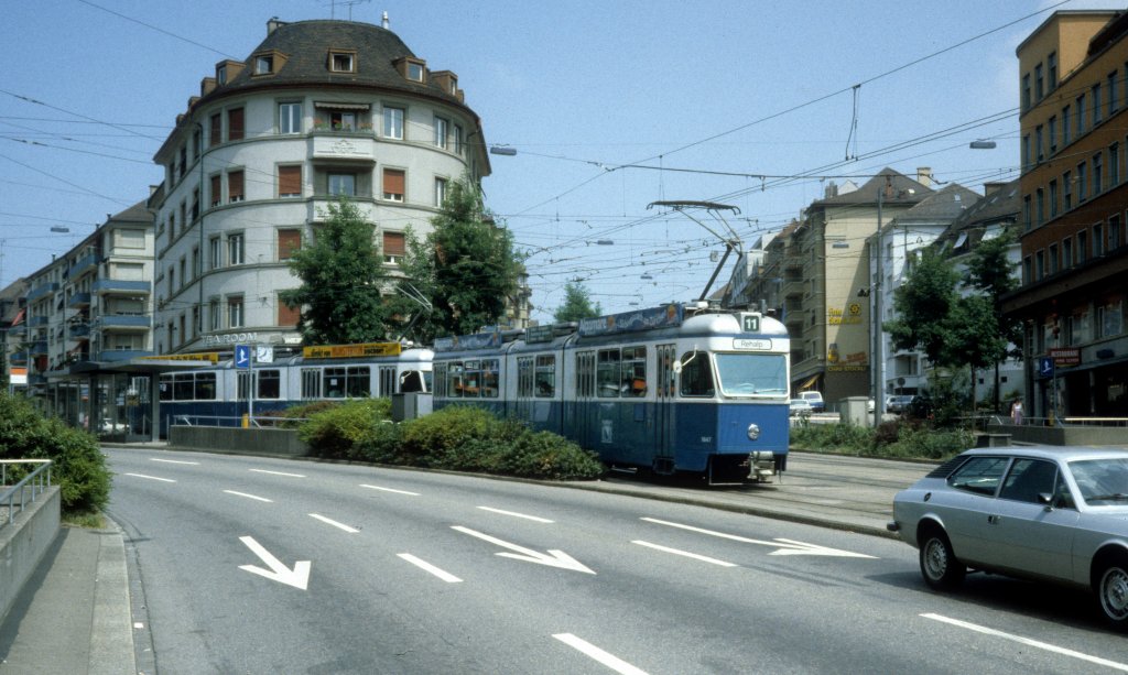 Zrich VBZ Tram 11 (Be 4/6 1647) Schaffhauserplatz im Juli 1983.