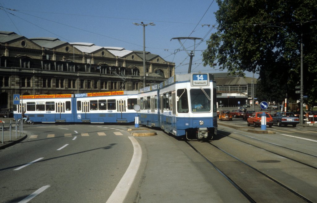 Zrich VBZ Tram 14 (Be 4/6 2015) Walchebrcke im Juli 1983.