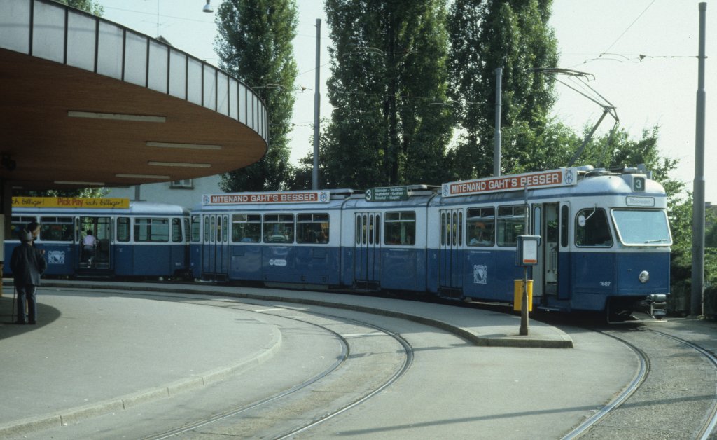 Zrich VBZ Tram 3 (Be 4/6 1687) Klusplatz im Juli 1983.