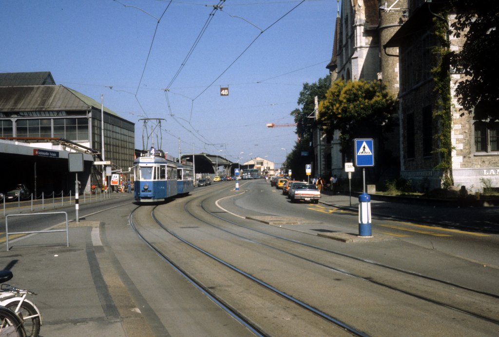 Zrich VBZ Tram 4 (Be 4/4) Museumstrasse im Juli 1983.