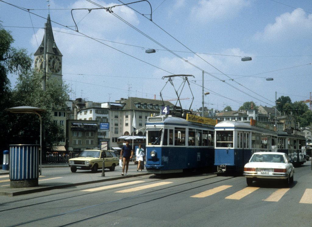 Zrich VBZ Tram 4 Limmatquai, Haltestelle Helmhaus im Juli 1983. 