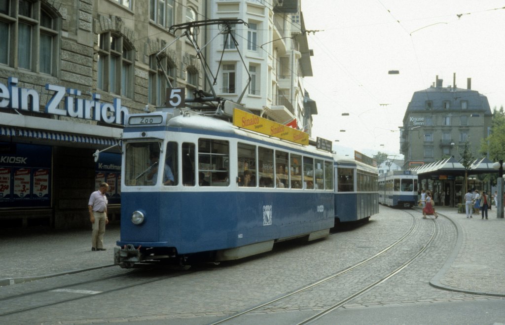 Zrich VBZ Tram 5 (Be 4/4 1403) Stauffacher im Juli 1983.