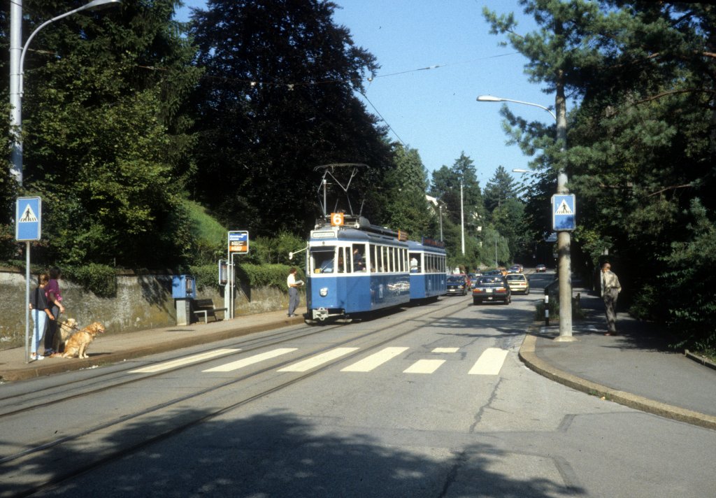 Zrich VBZ Tram 6 (Be 4/4 + B) Krhbhlstrasse / Zrichbergstrasse im August 1986.