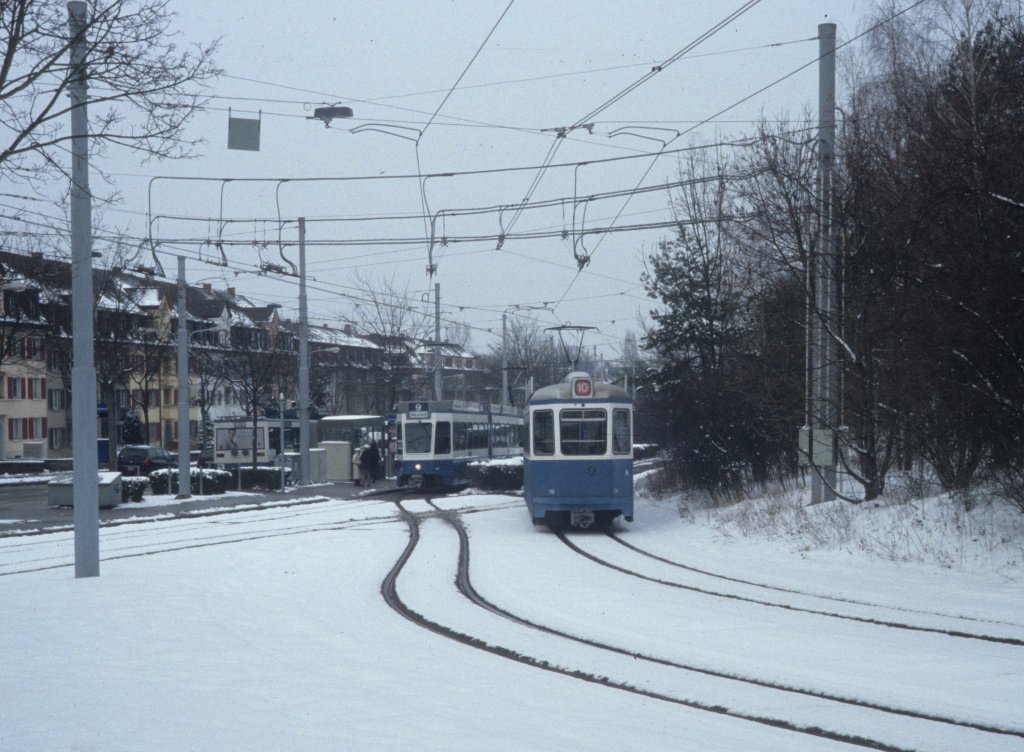 Zrich VBZ Tram 9 / Tram 10 Milchbuck am 6. Mrz 2005.