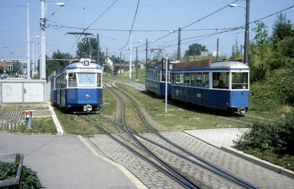 Zrich VBZ Tram 9 (Be 4/4 1422) / Tram 10 (B 769) Unterstrass, Milchbuck im August 1986.