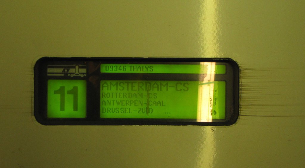 Zuglaufschild des THA 09346 Amsterdam Centraal - Paris Nord, in Antwerpen Centraal; 23.11.2011