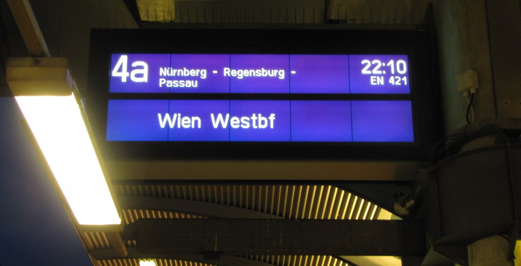 Zugzielanzeiger von EN 421 von Kln Hbf nach Wien Westbf, in Mainz Hbf; 18.07.2011