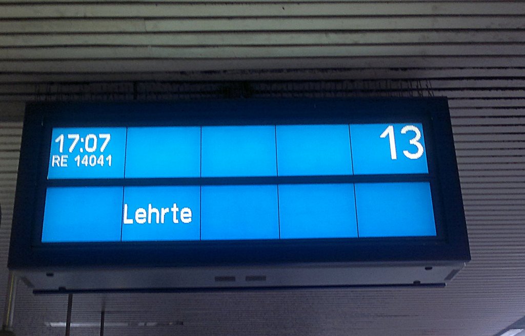 Zugzielanzeiger in Hannover HBF am 31.05.2011 mit Ziel Lehrte.