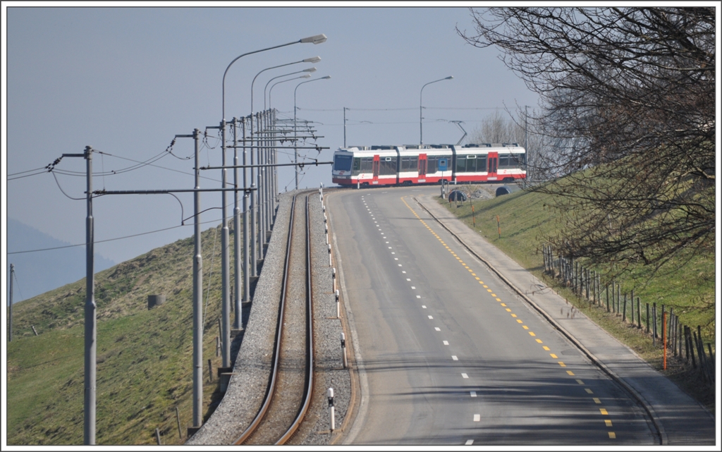 Zukunftsmusik, alles fhrt Bahn. Trogenerbahn zwischen Notkersegg und Schwarzer Bren. (24.03.2011)