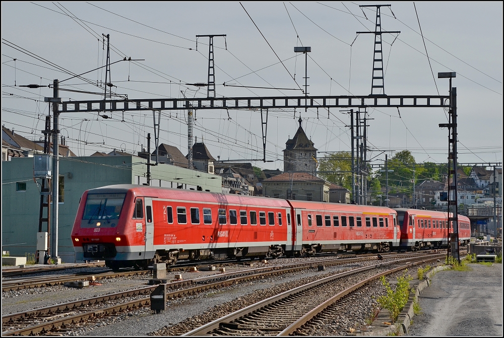 Zwei 611 an der Endstation Schaffhausen in der Schweiz. Wegen Bauarbeiten fuhren gab es ab Schaffhausen Schienenersatzverkehr. Mai 2012.