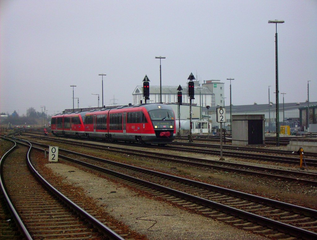 Zwei 642 der DB Regio Allgu-Schwaben waren am 05.04.2013 als RE 57909 aus Bad Wrishofen und als RE 57527 aus Memmingen gemeinsam auf dem Weg nach Augbsurg, als ich sie bei der Einfahrt in den Bahnhof Buchloe fotografisch festhalten konnte. Nach einer halben Stunde Fahrt erreichten sie ihr Ziel den Hbf der Fuggerstadt.