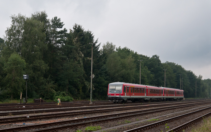 Zwei abgestelle 628 am 27. August 2011 in Soltau. Vorderes Fahrzeug war 928 548.
