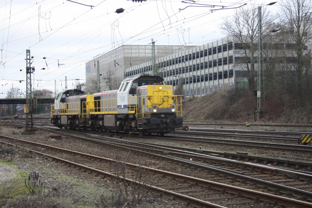 Zwei Dieseloks der 78er von SNCB rangieren in Aachen-West.
6.2.2011