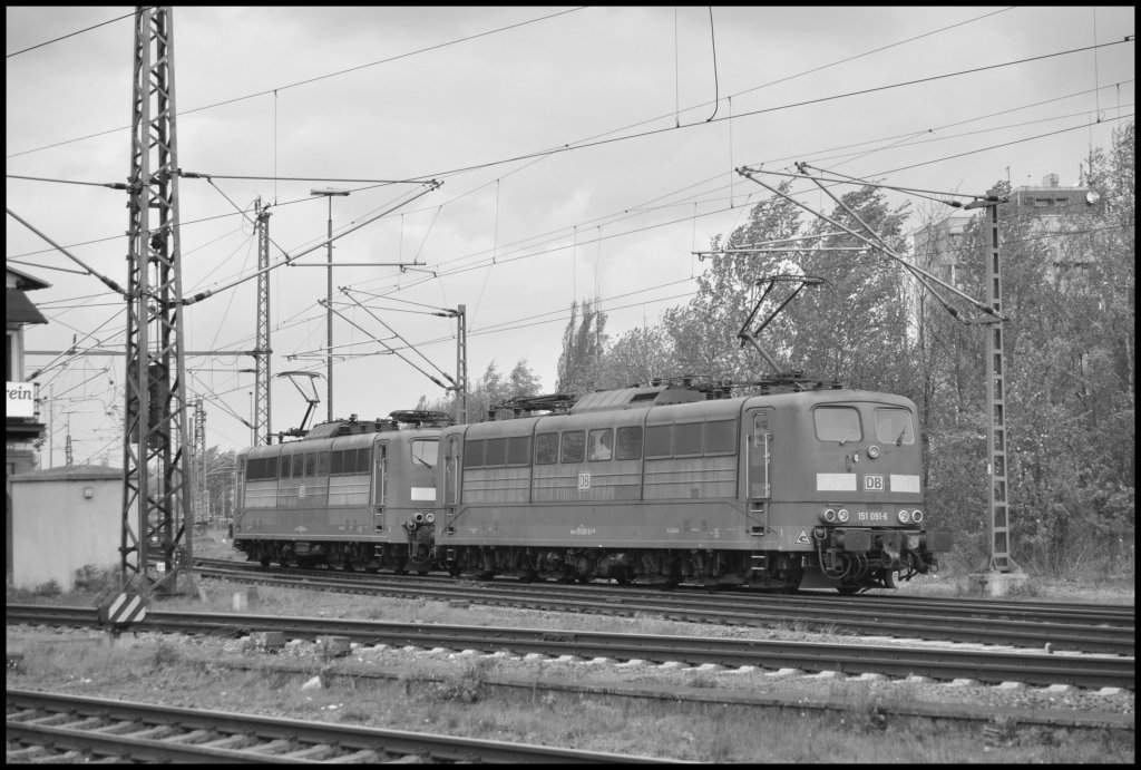Zwei Elok der BR 151, am 30.04.10 in Lehrte.