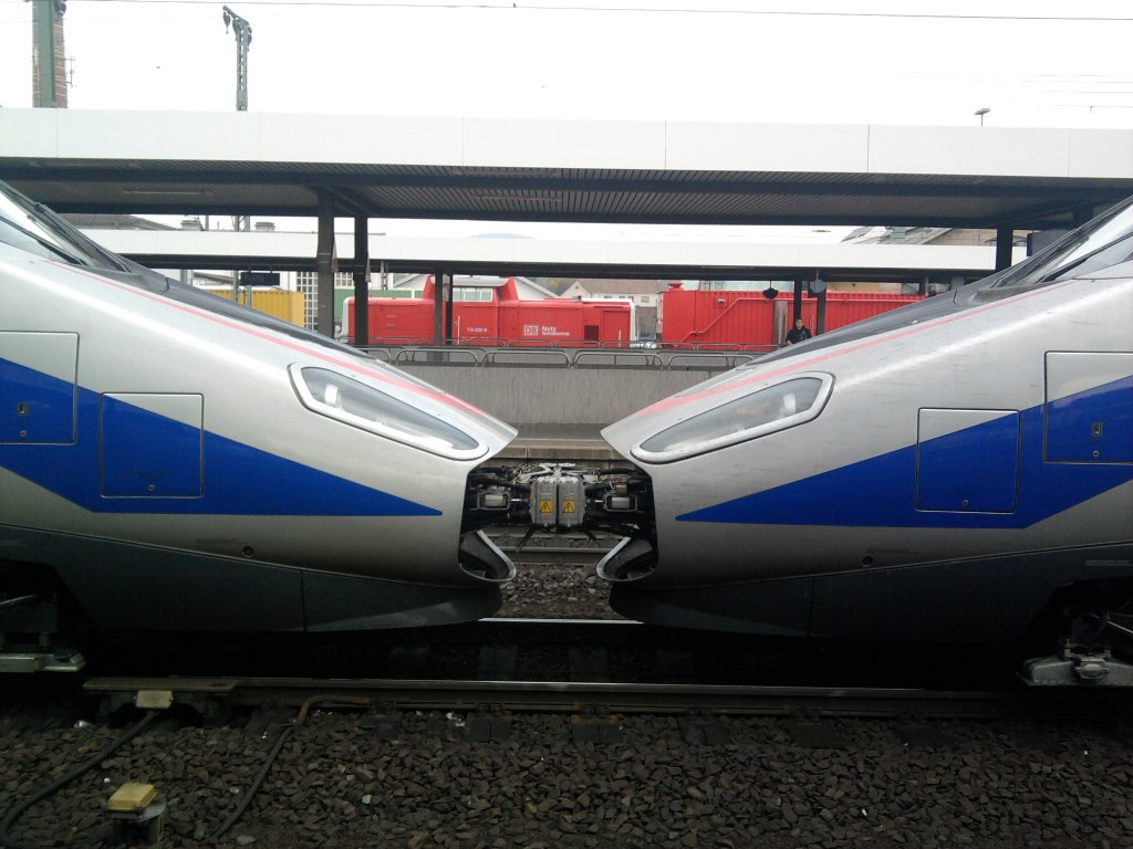 Zwei ETR 610 der SBB im Bahnof Fulda am 01.11.2010 gegen 13 Uhr!