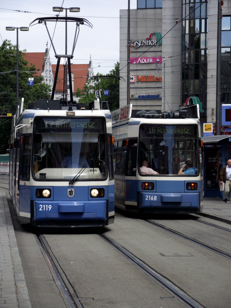 Zwei Mnchener Straenbahnen am 11.08.11