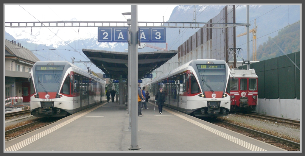 Zwei Spatz S4 kreuzen sich in Stansstad. (22.10.2010)